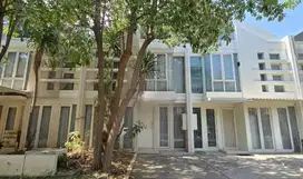 Dijual rumah siap huni di Zimbali Costa Pakuwon City