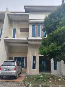Di Jual Villa di Graha Helvetia ( cluster Sophie Suite )