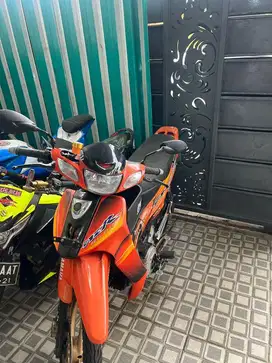 Dijual motor fizR otentik | 2001 | milik pribadi