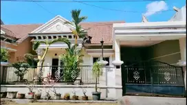 Rumah Cantik Deltasari Sidoarjo