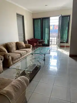 RUMAH USAHA DEKAT PONDOK INDAH JAKARTA SELATAN
