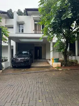 Jual Rumah Di Serenia Hills Venture Barat, Harga 4,8 M Nego!