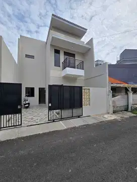 Rumah brand new siap huni di Kayu putih Jakarta timur