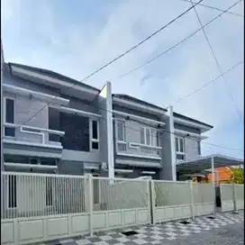 Rumah Jemursari Timur, baru siap huni dekat Marina, Royal Plaza