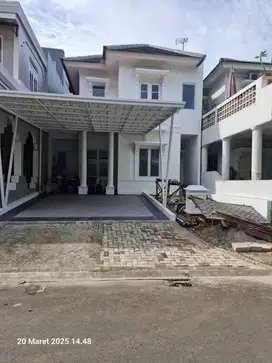 KOTA WISATA CIBUBUR, 2 LANTAI DEKAT MALL LIVING WORLD