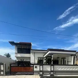 Rumah mewah daerah flamboyan
