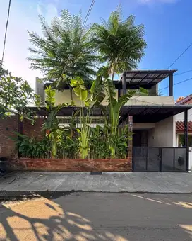 Rumah Modern Tropical Dalam Komplek Bintaro, Harga 6,9 M Nego!