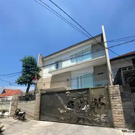 Rumah Minimalis Jalan Legundi Pusat Kota Dekat Grand City