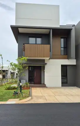 Dusewakan Rumah Baru 2 Lt Di Summarecon Crown Gading