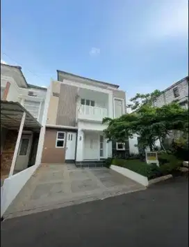 dijual rumah mewah cluster private pool pondok labu Jakarta selatan