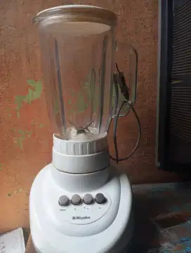 Blender pelumat miyako