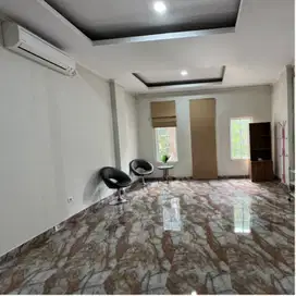 Dijual Ruko di Sentra Bisnis Central Park Neo Soho Jakarta Barat