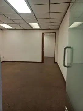 SEWA RUANG KANTOR GEDUNG MEGA PLAZA