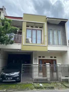 Rumah 2 lt minimalis komplek panyileukan dkt uin unmuh polda jabar