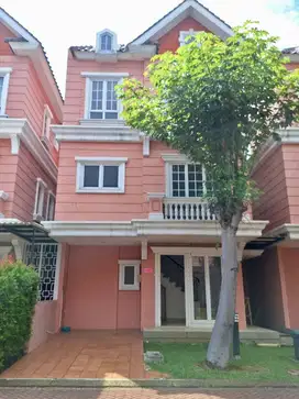 DIJUAL CEPAT RUMAH SIAP HUNI CLUSTER OMAHA PARAMOUNT di Gading Serpong