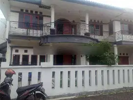 Dijual rumah murah 2 lantai di margacinta 3.2 miliar depan water boom