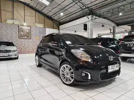 Toyota YARIS E 1.5 Facelift AT Tahun 2013 Hitam