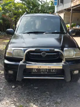 Jual Suzuki Escudo 1.6