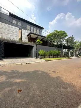 KEBAYORAN BARU  LUXURIOUS MODERN HOME