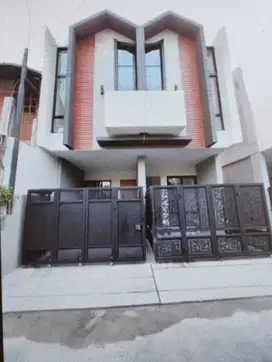 DIJUAL RUMAH 2-3 LANTAI CARPORT SWASEMBADA DEKAT STASIUN TANJUNG PRIUK