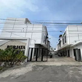 Rumah Siap Huni Row Komplek Lebar Komplek Berjaya Mansion