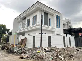 Dijual Rumah 2 lantai New American Style Jemursari