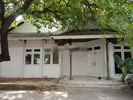 Disewakan Rumah Lokasi Strategis Area Kemang Selatan