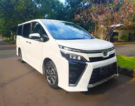 Toyota Voxy 2020 Bensin