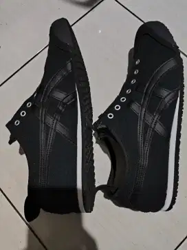 Sepatu Onitsuka tiger mexico 66 slip-on, unixes original