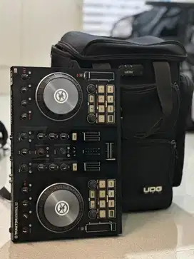 Controller Traktor DJ S2 + Tas UDG