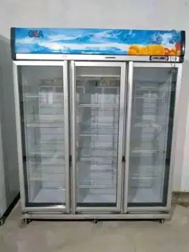 Showcase pendingin Minuman,merk Gea