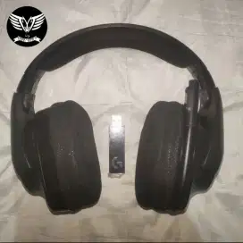 Headphone Logitech G533