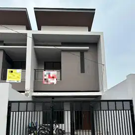 Dijual Rumah Baru 2Lt Meruya Utara Jakarta Barat