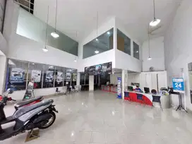Dijual Bangunan Ex Showroom Motor di Meruya Nempel Pesanggrahan