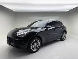 PORSCHE MACAN 2.0 2015 BLACK ON BLACK
