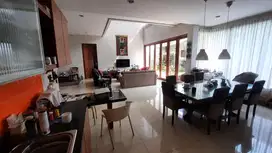 Rumah nyaman strategis siap huni siap nego