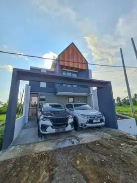RUMAH BARU DESIGN MODERN SUASANA PEGUNUNGAN KOTA JEMBER