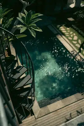 Villa Tropical dengan View Sungai Asri di Ubud, Full Furnish