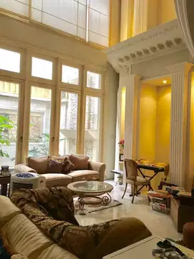 Dijual Rumah mewah di kawasan elit Pondok Indah, Jakarta Selatan