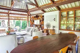 Leasehold 4 Bedrooms in Umalas + Office