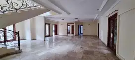 Disewakan Rumah untuk Kantor di Kebayoran Baru
