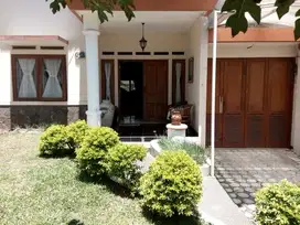 Rumah sejuk ada taman di setra indah pasteur bandung