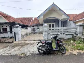rumah strategis puri citraland taman puri