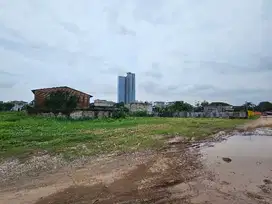 DISEWAKAN TANAH LUAS 8000M² LOKASI STRATEGIS DI SUNTER