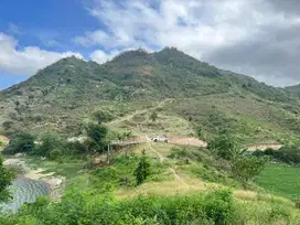 Tanah bukit view laut di Mawun