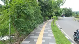 Tanah pinggir jalan raya Kuta dekat sirkuit Mandalika