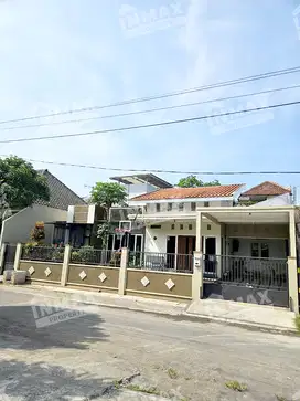 Rumah 3 Kamar Daerah Bunga bunga Malang, Dekat UB dan Polinema