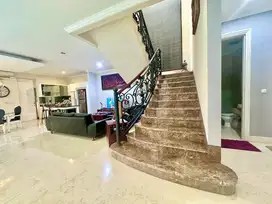 Dijual Rumah MEWAH di PONDOK INDAH Jakarta Selatan