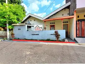 Tanah 61m2 Bonus Rumah Sederhana Solo Kota