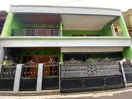 Jual cepat Rumah lt122/240 harga 1,25m jalan bs 2 mobil di antapani bd